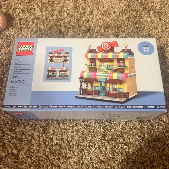 Lego Candy Store Building Set (NWT)